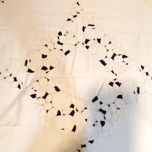 Vintage tablecloth and napkins
